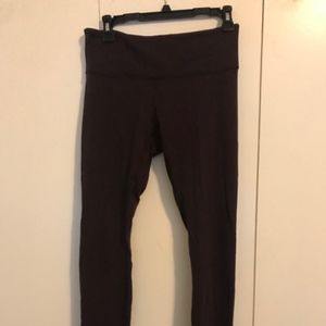 Size 8 Lululemon Wunder Under Leggings